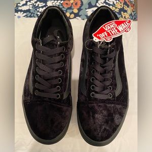 Vans Velvet Old Skool Black Sneakers